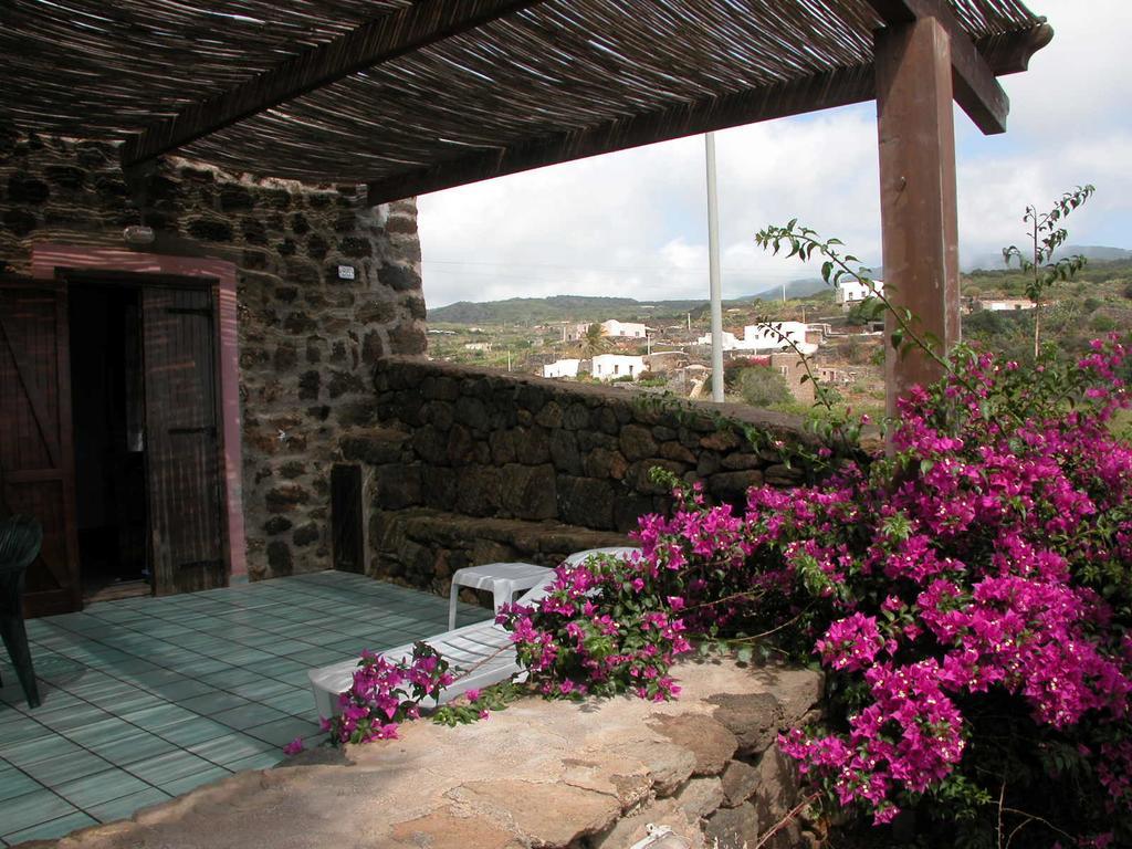 Residenza Degli Ulivi Pantelleria Island Exterior foto
